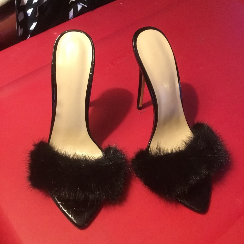 New pointy black croc embossed open toe stiletto mules with mink trim 38 7